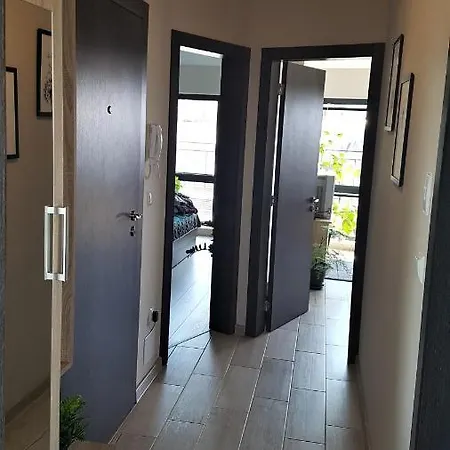 Azzurro-top Floor In Quiet Neighborhood, Free Private Parking Várna