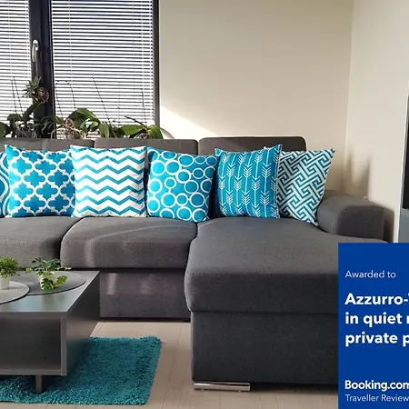 Azzurro-top Floor In Quiet Neighborhood, Free Private Parking Apartman Várna